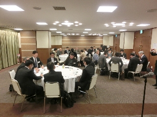 懇談会の様子 懇談会の様子