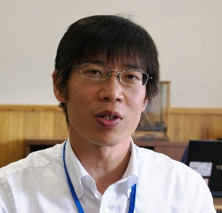 岩舘知哉所長 岩舘知哉所長