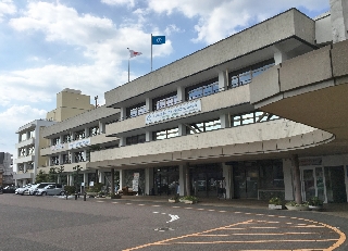 現在の美濃加茂市役所庁舎 現在の美濃加茂市役所庁舎
