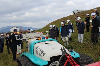 岐阜大学モグラ穴検出実地試験 岐阜大学モグラ穴検出実地試験