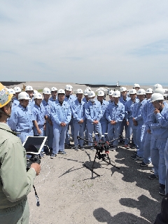 ドローン測量見学 ドローン測量見学